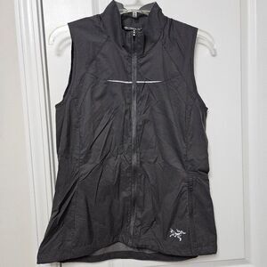 Arc'Teryx Cita Vest Women’s Size M Gray Windbreaker